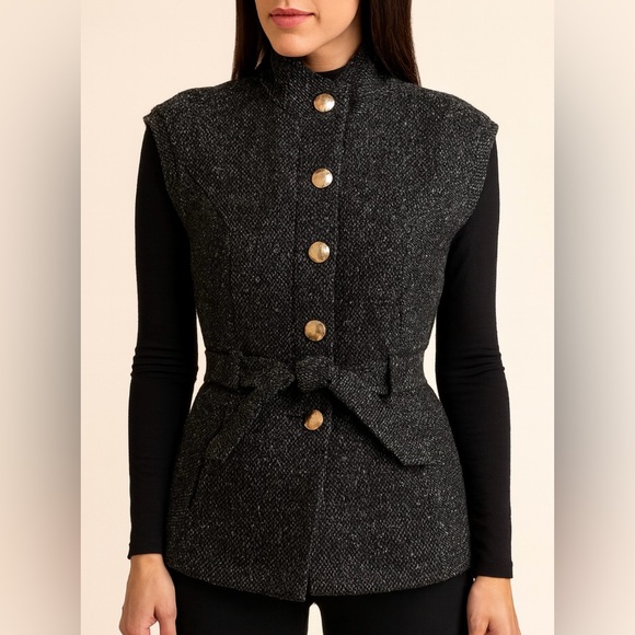 CAbi Jackets & Blazers - CAbi Black Tweed Wool Blend Lined Vest Gold Buttons Women’s Medium NWT